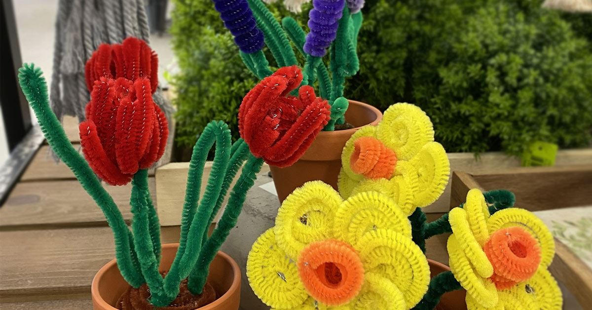 Chenille Stem Flowers - Ben Franklin Crafts and Frame Shop