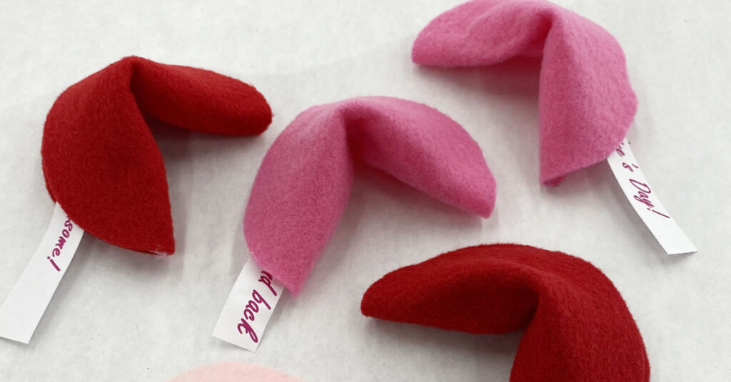 DIY Valentine Felt Fortune Cookie