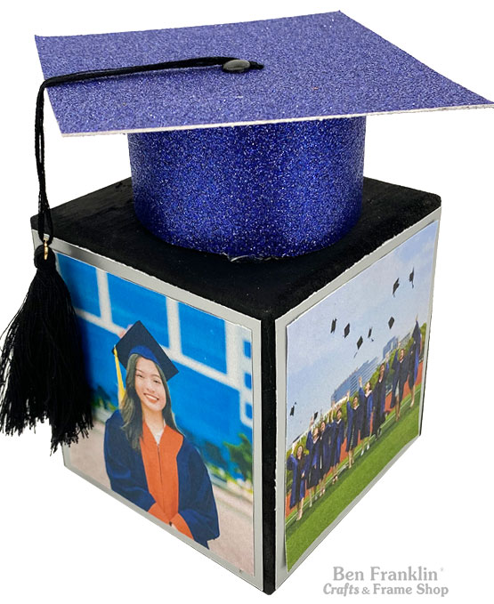 DIY Graduation Cap Photo Block
