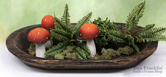 Wood Mushrooms Tray Centerpiece
