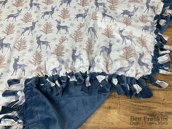 How to make a tie blanket using fleece or cuddle fabric