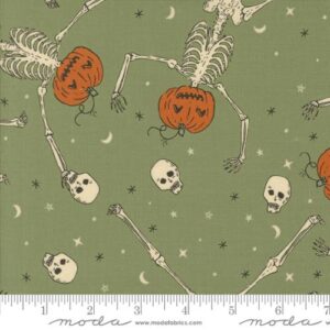 HOME SWEET HAUNT fabric by Stacy Iest Hsu for Moda Fabrics - 20913 15