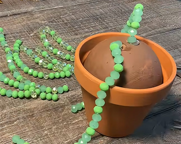How to make a Beaded Plant in a clay pot