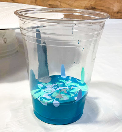 Paint Pouring for Beginners: Easy Steps & Tips